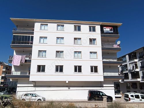  Kiralık Yenikent 29 Ekim Mah. Kıbrıs Cad. 3+1 Daire