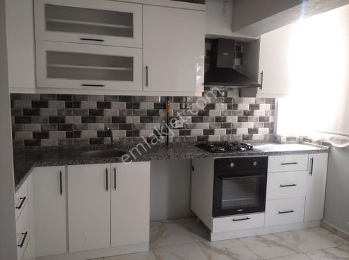 yeni mah de kiralık 3+1 doğalgazlı daire