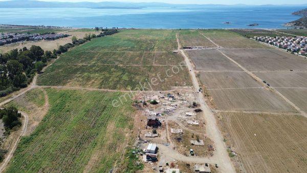 Karaburun Küçükbahçe Karareis'te 15/30 Konut İmarlı Arsa