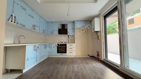  Başokur'dan Bahçelievler Merkez de Sıfır 2+1 Giriş Kat Daire