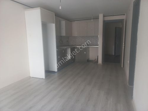 SEFERİHİSAR ' DA YATIRIMA UYGUN SATILIK 2+1 DAİRE 