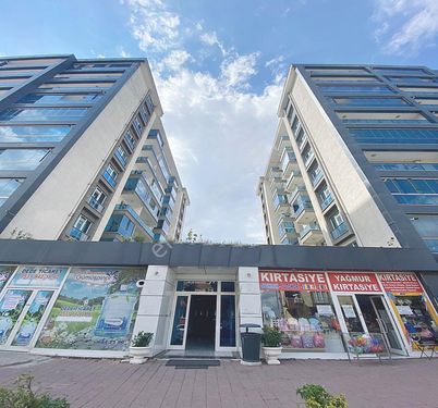  SİTE İÇERİSİNDE 1+1 EŞYALI KİRALIK DAİRE ! METROBÜSE 3 DK YÜRÜME MESAFESİ