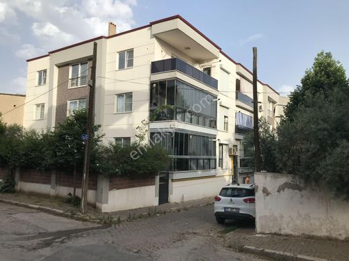  Kanalyolunda doğalgazlı kaloriferli 3+1 geniş ve ferah köşebaşı daire.