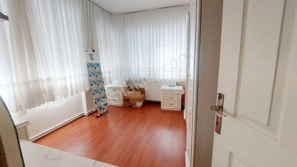  AVCILAR GÜMÜŞPALA METROBÜSE YAKIN KİRALIK 3+1 BOŞ DAİRE