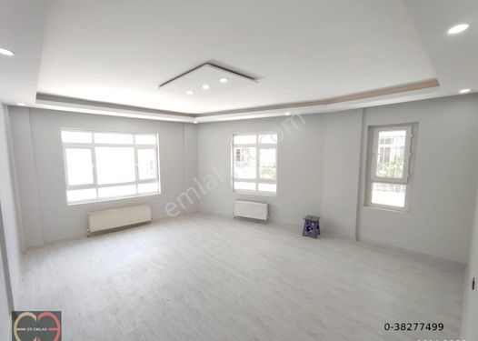 SENATORYUM CADDESİ NDE METROYA YAKIN 2+1 BAKIMLI DAİRE