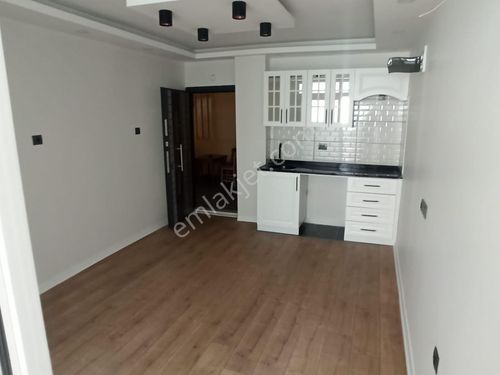 SEYHAN SÜMER MAH. DUYGU KAFE CİVARINDA HASARSIZ 1+1 SATILIK DAİRE