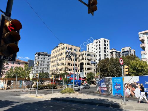  SAHRAYICEDİT ATATÜRK CADDESİNDE İŞYERİNE OFİSE 185M2 KİRALIK