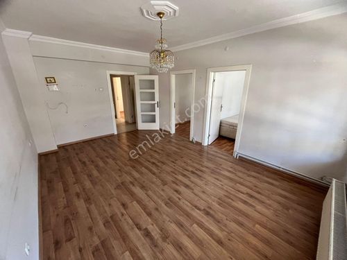  SZG'DEN 19 MAYIS CAD. YAKINI MASRAFSIZ ÖN CEPHE DAİRE