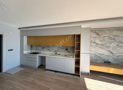 İZ'DEN GÜRSELPAŞADA 4+1 SATILIK DAİRE !!!