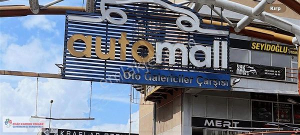 BAĞCILAR AUTOMALL GALERİCİLER SİTESİNDE 220m2 SATLIK DÜKKAN