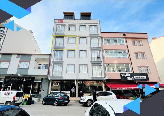  ŞEHRİN TAM MERKEZİNDE YATIRIMLIK 1+1 SATILIK DAİRE