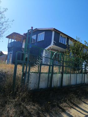 Satılık Müstakil Arsa İçerisinde 2 Katlı Daire Sakarya Geyve Çamlık