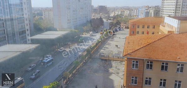 Kağıthane Şişli Arası Anayol Cepheli Metrobüse Yakın 300 m2 Ofis