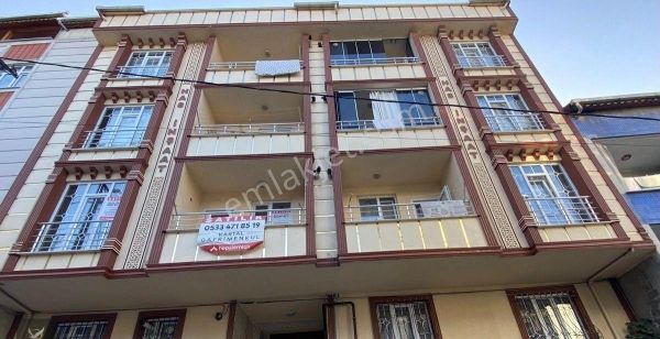 ANADOLU MAHALLESİ SALI PAZARI BÖLGESİNDE MÜKEMMEL KONUMDA 1.KAT 90 m2. DAİRE