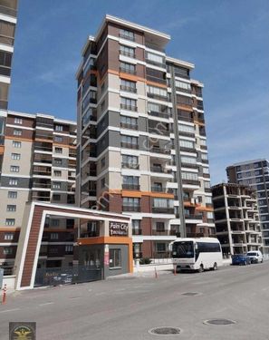 ISPARTA MERKEZ GÜLİSTAN MAHALLESİNDE SÖYLEYİCİLER PALM CİTY DE FIRSAT DAİRE