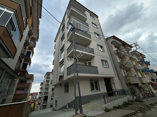  AKÇAABAT YENİ MAHALLEDE FULL DENİZ MANZARALI SATILIK SIFIR DAİRE