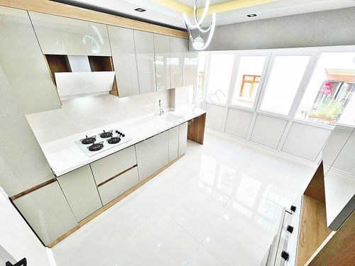  AYVALI MAHALLESİNDE 3+1 ULTRA LUX YAPILI KATTA DAİRE FIRSATI 