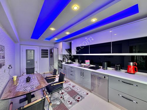  BEYOĞLU'NDAN HASTANE YAKINI KAPALI OTOPARKLI LUX 4+1 SİTEDE DAİRE