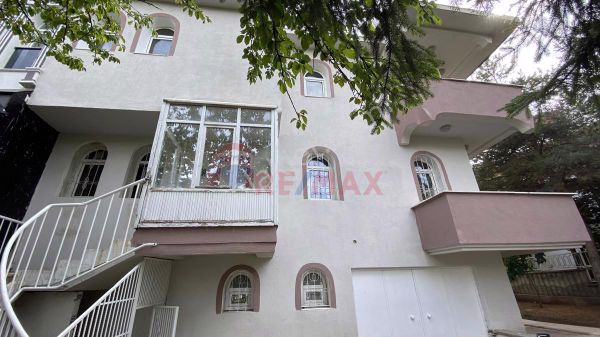 Remax Penta 'dan Yıldızkent 'te Satılık Villa