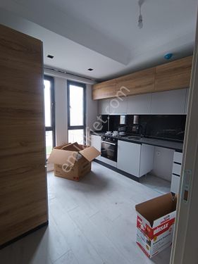  HÜRRİYET MAHALLESİNDE 1+1 ARA KAT ACİL SATILIK DAİRE