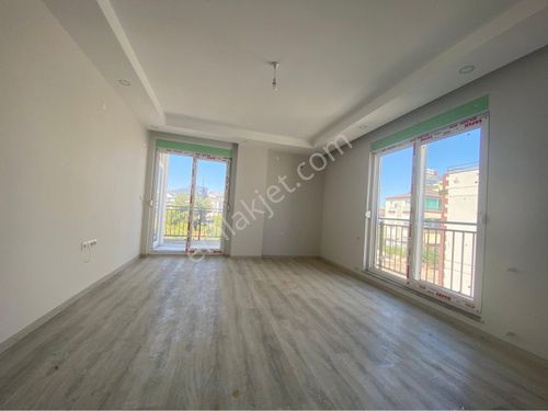  VARSAK KARŞIYAKA'DA ULAŞIM YANI_SIFIR 2+1 GENİŞ DAİRE