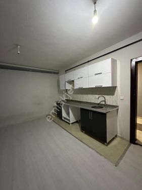 Kiralık 2+1 Boş Daire Van Avm Civarı