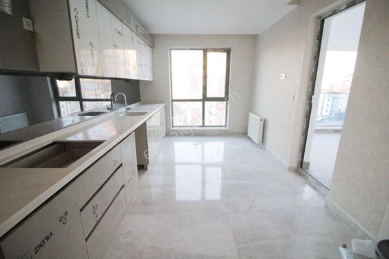  PAMUKLAR_SEVAL_CAD_2_BLOKLU_SİTEDE_GİYİNME_ODALI_180M²_GÜNEY_CEP