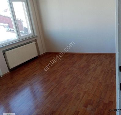 ŞİŞLİ BOZKURT MAH BAYSUNGUR SK DOĞAL GAZLI TEMİZ 2+1 DAİRE 80m2