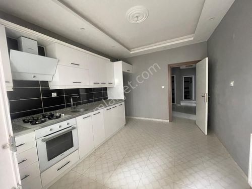 AKKUŞ EMLAK’TAN HASTANE ARKASI KİRALIK 2+1 DAİRE