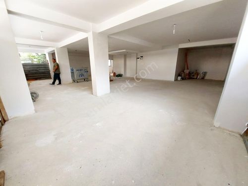  Mertcan dan Orta Mah Merkezi Konumda 200m2 Sıfır Kiralık Dükkan