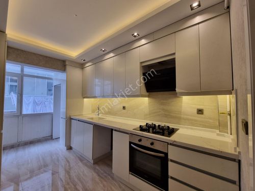  GİRESUN CADDESİNE 5.BİNA MESAFEDE 3+1 EBEVEYN BANYOLU ULTRA LÜKS DAİRE