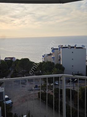 Saadet Korkmaz Emlak'tan Dikili Salimbeyde Kiralık Full Deniz Manzaralı 2+1 Daire 