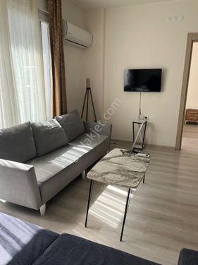 BORNOVA KÜÇÜK PARK GÜNLÜK KİRALIK DAİRE 