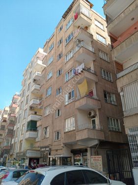 Cengiz Topel Mahallesi saniye Apartmanı 5 kat 4 odalı 6000