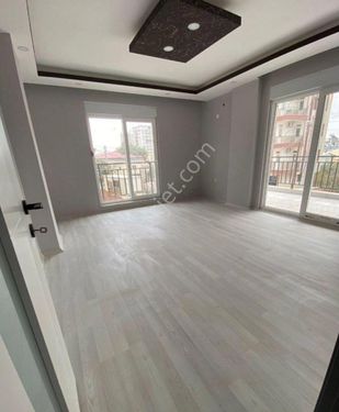 Aktoprakta 2+1 sıfır satılık arakat 90 m2 geniş daire