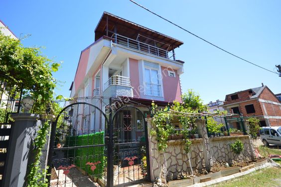  Kocaali Yalı Da Kaçmaz Lüks Tripleks Villa Okyanusta 