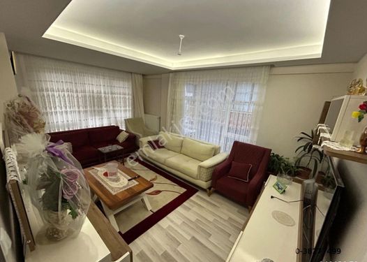 ASLANLAR GAYRİMENKUL'DEN BATIKENT MAHALLESİ 2+1 100m2 DAİRE