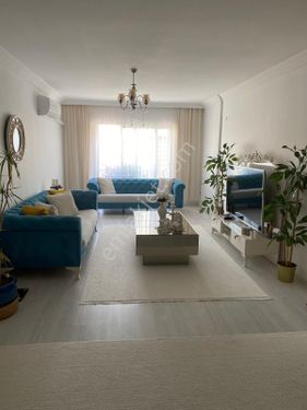  Kuşadası Davutlar Ana Cadde Üzerinde Satılık 2+1 Daire