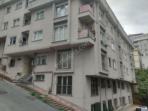 GALATA DERESİ CADDESİNDE 1+1 ORTA KATTA KİRALIK DAİRE