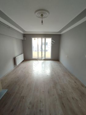  ESKİ PAZARTESİ PAZARI CADDESİ CEPHELİ ANA CADDE ÜZERİNDE 2+1 SATILIK DAİRE