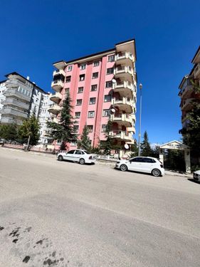 MODERNEVLER MAHALLESİNDEMUHTEŞEM KONUM DA KİRALIK GENİŞ FERAH DAİRE