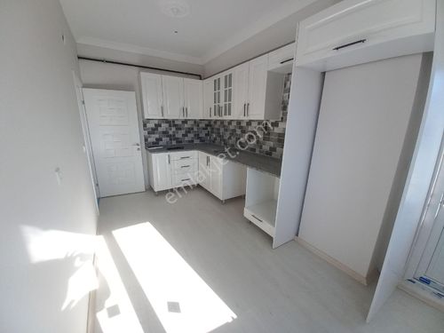 ÖZGÜRLÜK MAH. 2+1 SIFIR 100 M2 İSKANLI