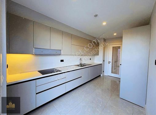 TEMA İSTANBUL 2 DE,SATILIK 4+1 233M2 DAİRE ORTA PEYZAJ