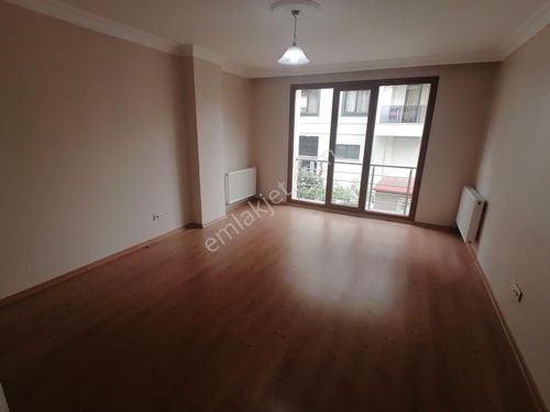 BEYLİKDÜZÜ PARK MARİN EVLERİNDE SATILIK 110 m2 2+1 DAİRE