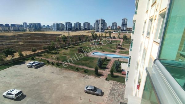 ÜÇKUYULAR DA SATILIK FIRSAT 3-1 DAİRE 