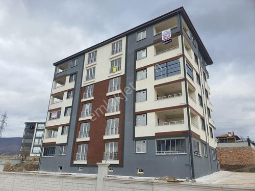 VADİ EMLAK'TAN GÜNEŞLİ MAHALLESİNDE 4+1 SATILIK DAİRE