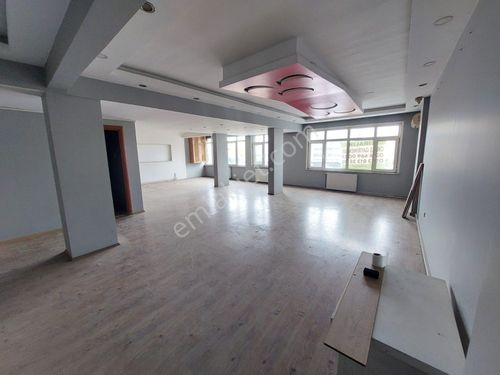 Oryaştan Kayışdağı Caddesi Üzerinde 140m2 2+1 Üstkat Daire