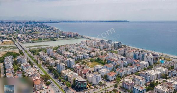 ANTALYA KONYAALTIN DA DENİZE YÜRÜME MESAFESİ ARA KAT 3+1 DAİRE