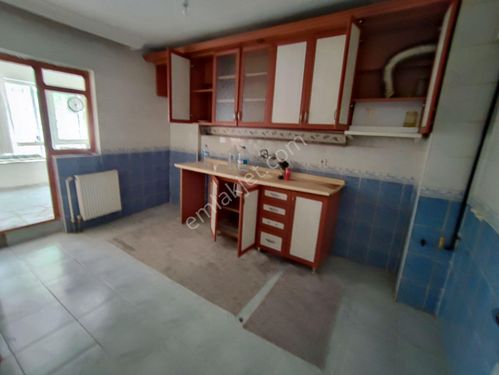 ANDİÇEN MAHALLESİ'NDE 3+1 GİRİŞ KAT GÖMÜSÜZ SALON BAĞIMSIZ SATILIK DAİRE!