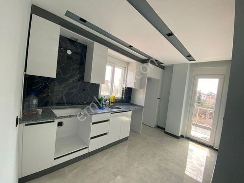  BEYLİKDÜZÜ CUMHURİYET'TE 2+1 KREDİYE UYGUN SATILIK DAİRE